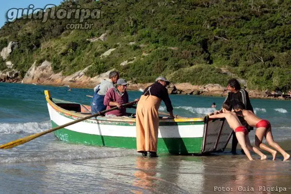 Pescadores en Praia dos Ingleses