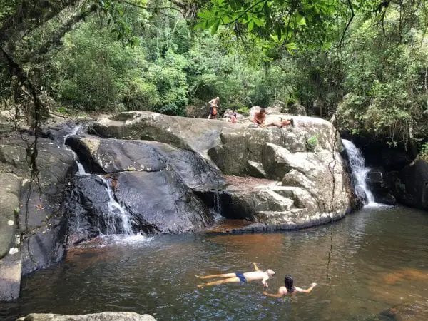 passeio cachoeira da gurita lagoa do peri