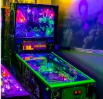 Pinball Space: bar, gastronomia, pinball e arcade em Florianópolis