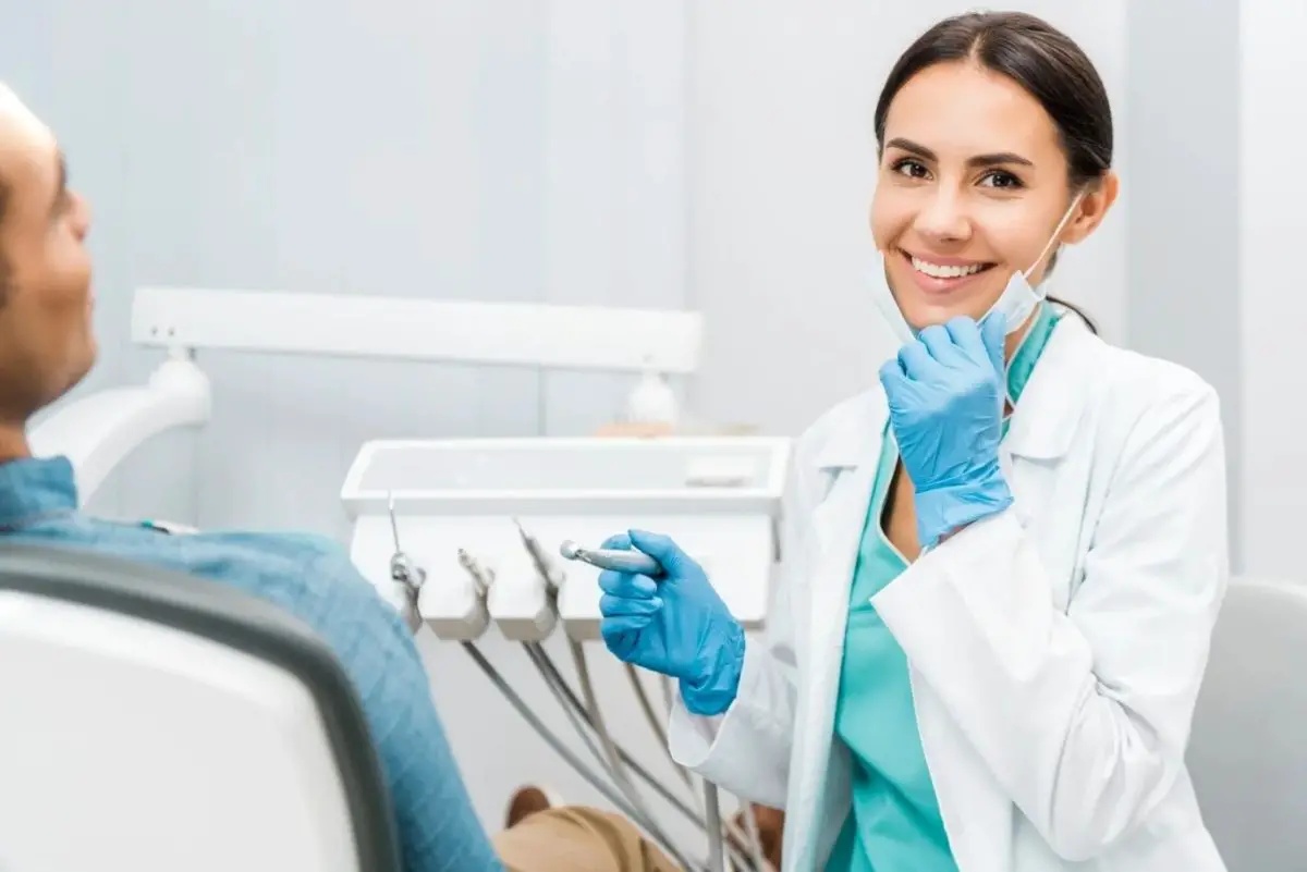 Dentistas de confiança em Floripa, cuidando de pacientes com excelência.