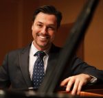 Marcelo Thys, premiado pianista florianopolitano radicado no Canadá, se apresenta com a Camerata Florianópolis