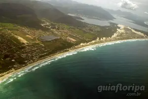 Vista aérea da Praia do Campeche